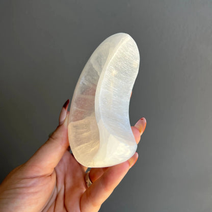 Crystal | Selenite Moon Bowl